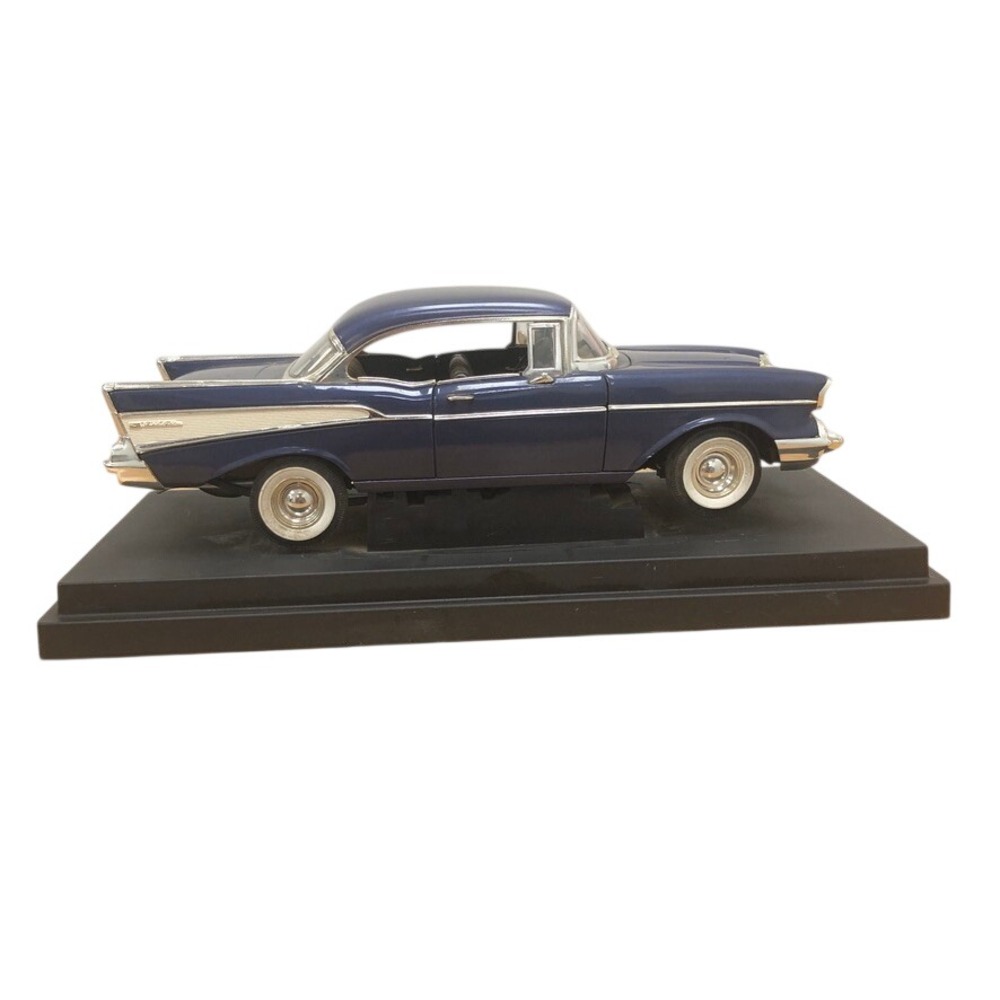 Chevrolet 1957 Bel Air Diecast Model Car 1:18 Adult Blue Vintage Style